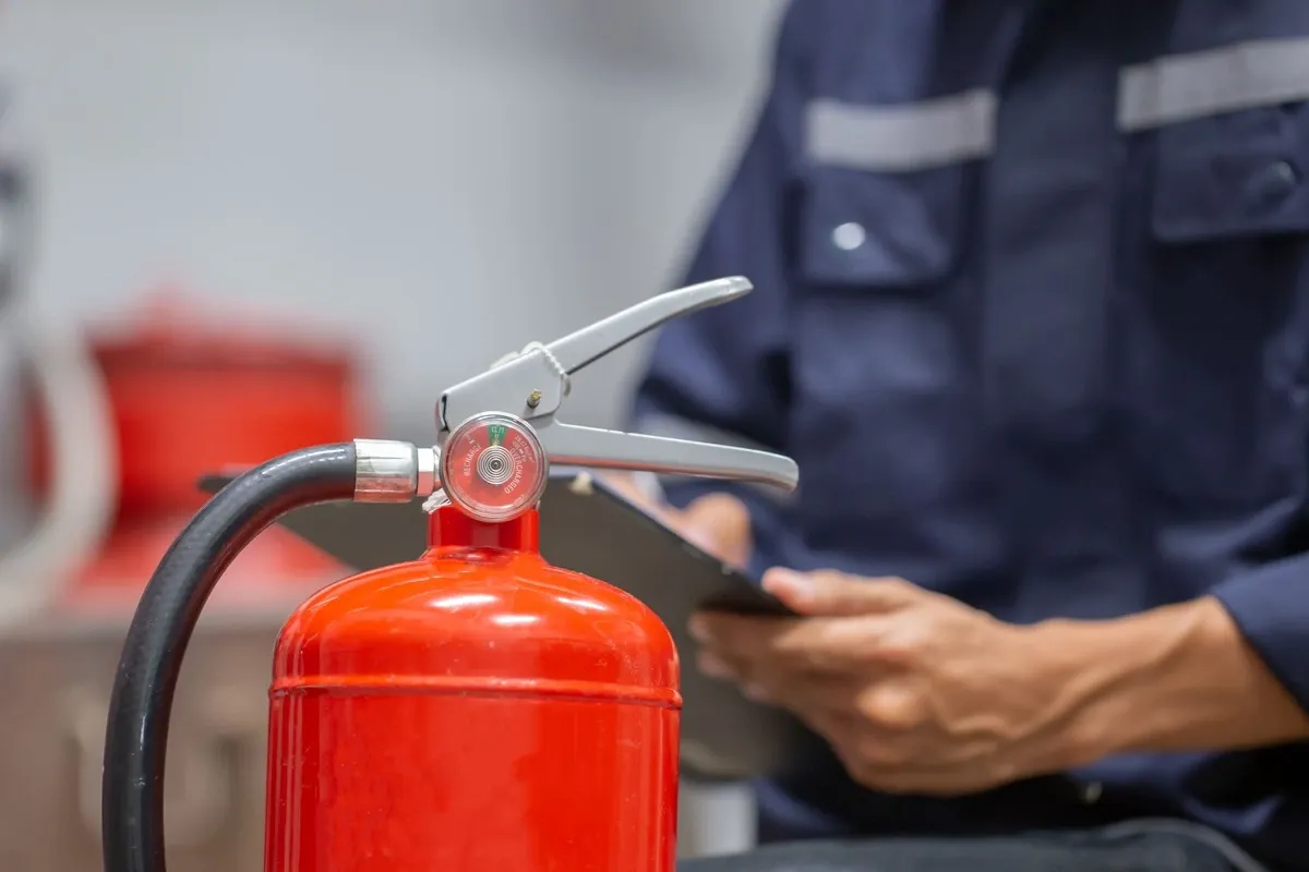 UK-amendments for maintenance of portable fire extinguishers